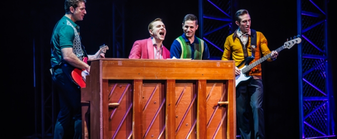 Photos: JERSEY BOYS at ZACH Theatre