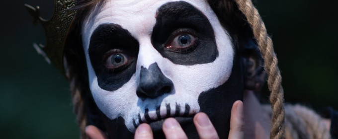 Review: HAMSTRUNG: A SHAKESPEAREAN GHOST STORY, The Glitch