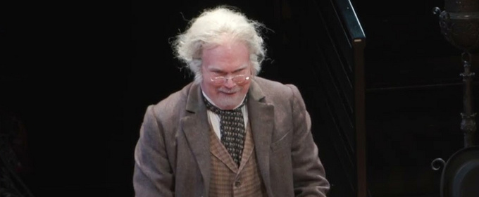 Video: Ebenezer Scrooge's BIG San Diego Christmas Show