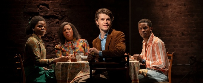 Review: THE LINE OF BEAUTY, Almeida Theatre