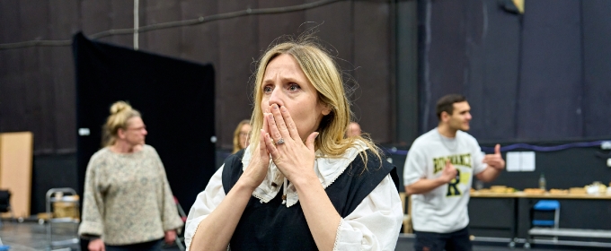 Photos: TILL THE STARS COME DOWN at the National Theatre in Rehearsal