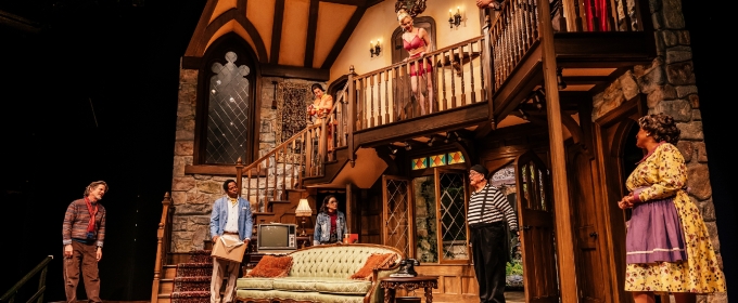 Photos: NOISES OFF Now Playing at Geffen Playhouse﻿