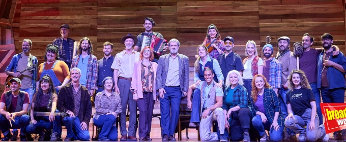 PHOTO: COME FROM AWAY se presenta en el Teatro Marquina de Madrid