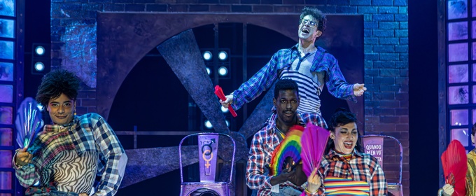 TV: RENT presenta cuatro números completos en un pase gráfico en el Teatro Fernán Gómez