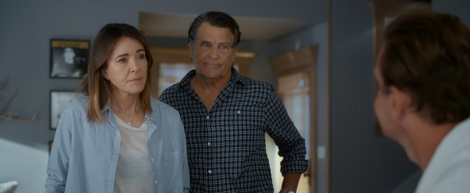Video: Liz and Derek Seek Jimmy's Help in SHRINKING Season 3 Sneak Peek Clip