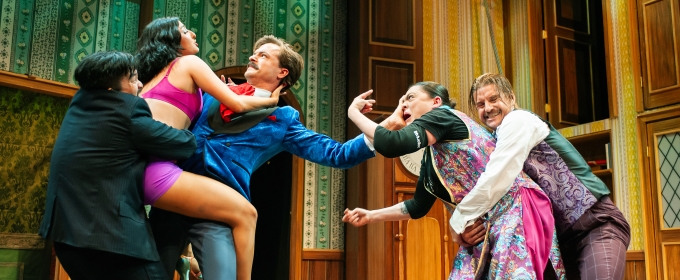 Photos: THE PLAY THAT GOES WRONG At San Francisco Playhouse