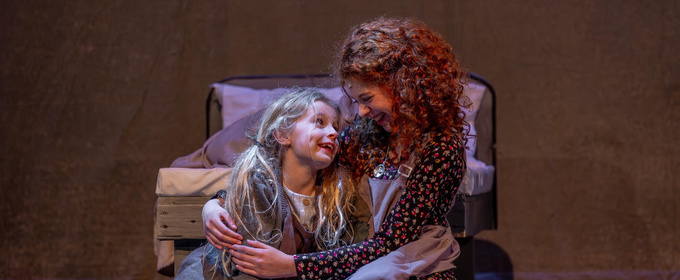 Photos: First Look at Music Theater Works’ ANNIE