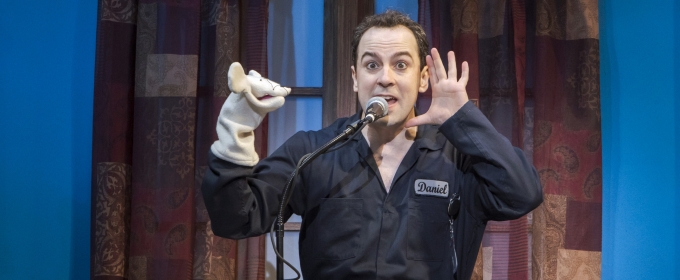 First Look: Rob McClure in the Broadway-Bound MRS. DOUBTFIRE in Seattle Photos