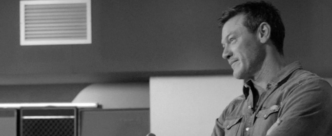 Video: Luke Evans Rehearses for THE ROCKY HORROR SHOW