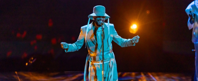 Maxwell to Make Debut at the Resorts World Theatre for 'The Serenade' Tour