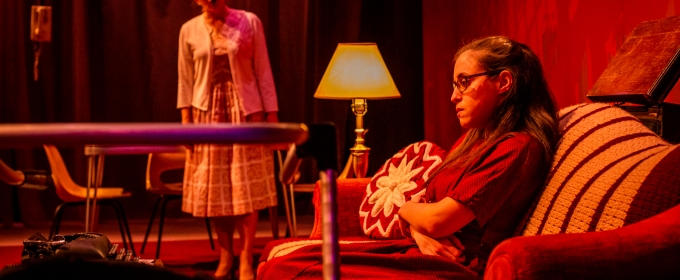 Photo Flash: First Look at The Phoenix Theatre's THE GLASS MENAGERIE Photos