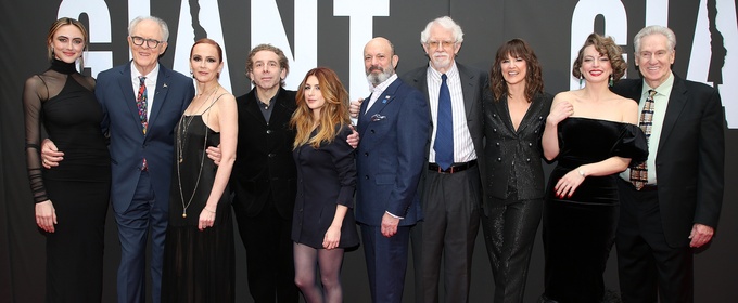 Photos: John Lithgow & GIANT Cast Walk the Red Carpet on Opening Night