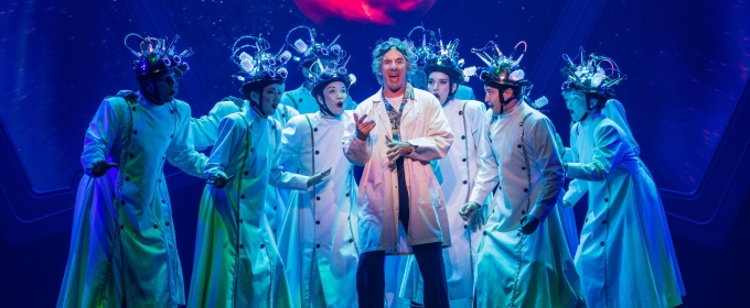 Review: BACK TO THE FUTURE: THE MUSICAL at CAA Ed Mirvish Theatre