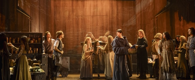 TV: LOS PILARES DE LA TIERRA anuncia su despedida con promoción de San Valentín