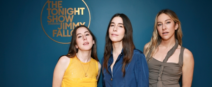 HAIM to Appear Tonight on THE TONIGHT SHOW; Watch the Cold Open Now