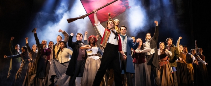 Video: Trump Met with Boos, Cheers and Drag Queens at LES MISÉRABLES Kennedy Center Opening