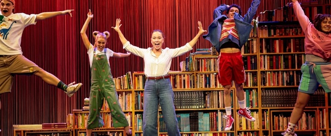 EL FIL INVISIBLE se convierte en un éxito simultáneo en Barcelona y Madrid