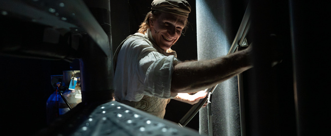 Photos: Behind the Scenes of INTO THE WOODS at the Bridge Theatre