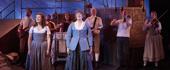 Review: FLORA, Pavilion Theatre