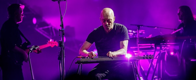 Interview: Damian Darlington of Brit Floyd's THE MOON, THE WALL AND BEYOND TOUR at Palace Theatre