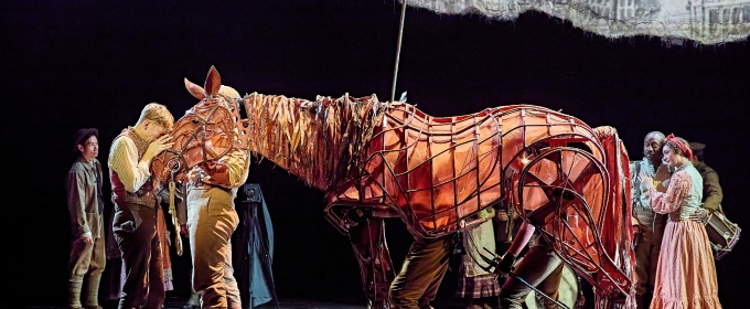 Review: WAR HORSE, The Lowry Theatre