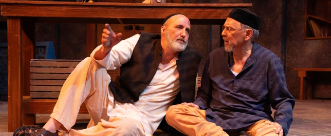 Review: New Jewish Theatre's TWO JEWS WALK INTO A WAR… is Wryly Amusing