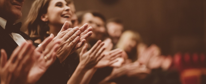 Cómo ser un buen espectador como marca la etiqueta cuando vas al teatro