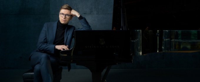 Víkingur Ólafsson Returns To Bourgie Hall with A Recital Devoted To Bach, Beethoven, And Schubert