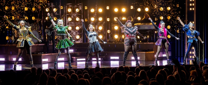Photos: Dylan Mulvaney, Abigail Barlow, and the New Cast of SIX Take First Bows Photo