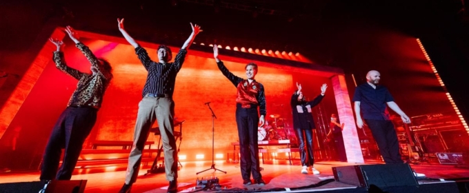 Video: Franz Ferdinand Release Live Performance of 'Hooked'