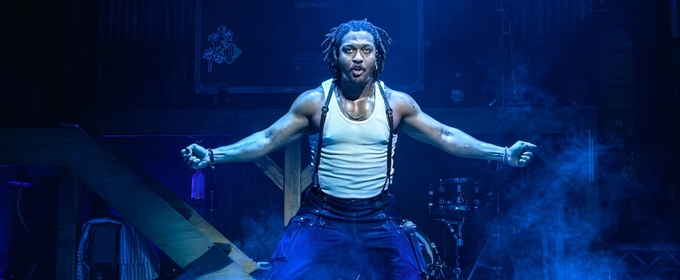 Video: Nygel D. Robinson Sings 'A Dios' in MEXODUS