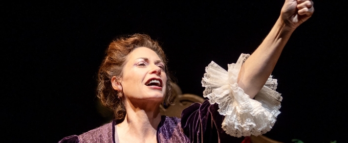 DFW Actor Performs Her Original Script WILDE WOMEN At Edinburgh Fringe Festival