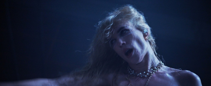 Video: 2hollis Releases New Concert Film from Los Angeles Performance