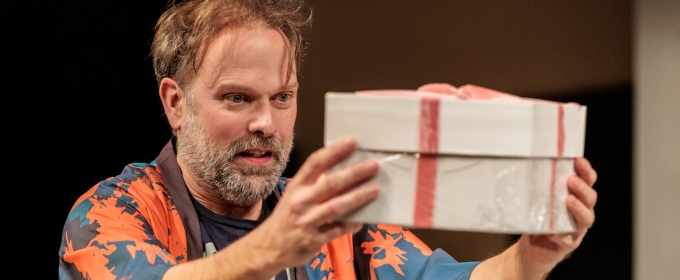 Review: THE GIFT, Park Theatre