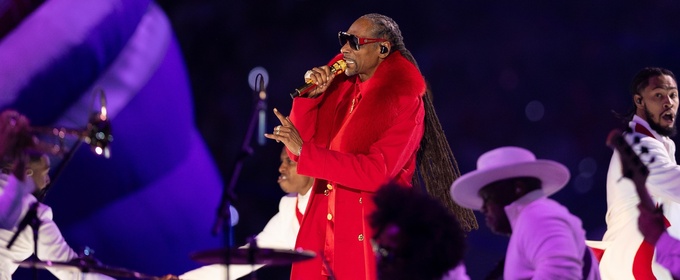 Review: SNOOP DOGG'S HOLIDAY HALFTIME PARTY at U.S. Bank Stadium