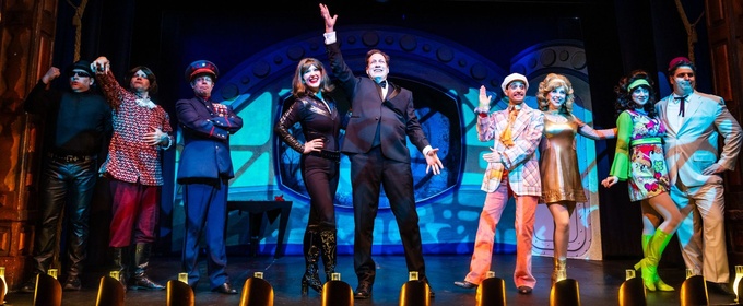 Review: 009, LICENSE TO THRILL at The Gaslight Theatre