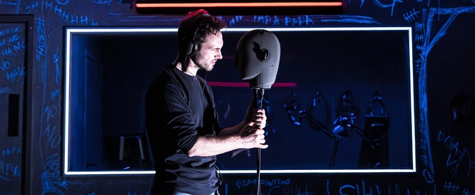 Review: A GHOST IN YOUR EAR, Hampstead Theatre