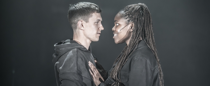 Photos: First Look at Tom Holland & Francesca Amewudah-Rivers in ROMEO & JULIET