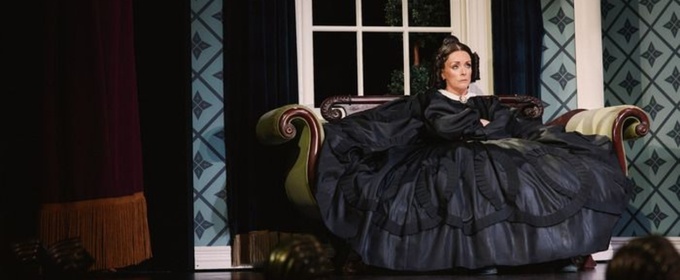 Jane Krakowski To Talk OH, MARY! on LATE NIGHT WITH SETH MEYERS