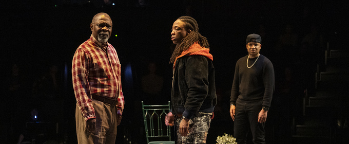 Review: WINDFALL at Steppenwolf Theatre Company