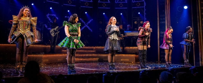 Photos: New SIX Queens Take First Bows on Broadway