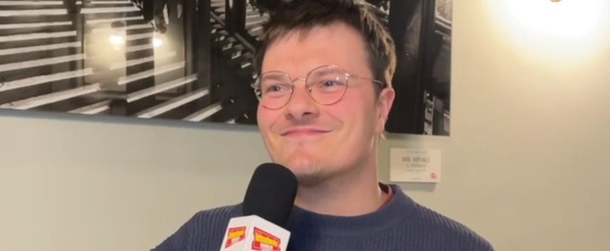 TV: Andoni García (ATRAPADAS EN LA OFI) se enfrenta a nuestro 'Torneo de Musicales'