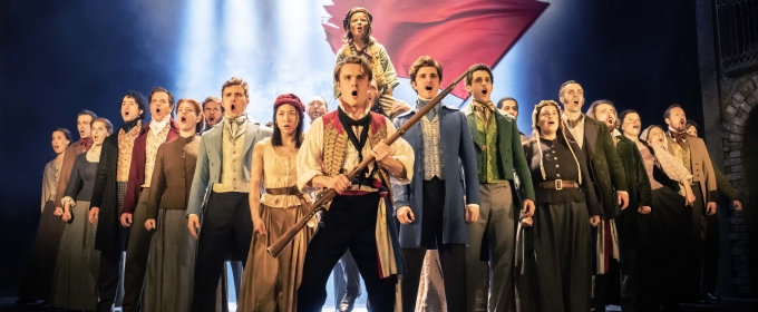 Photos: See the New Images of LES MISERABLES in the West End Photos