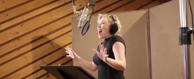 Video: Robyn Hurder Sings 'Let Me Be Your Star' From SMASH on Broadway