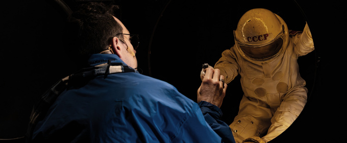 Review: THE FAR SIDE OF THE MOON at Canadian Stage