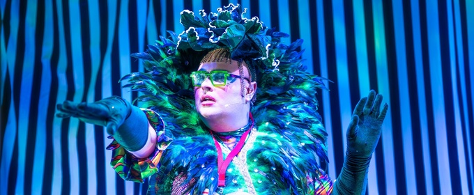 Review: GALLUS IN WEEGIELAND, Tron Theatre