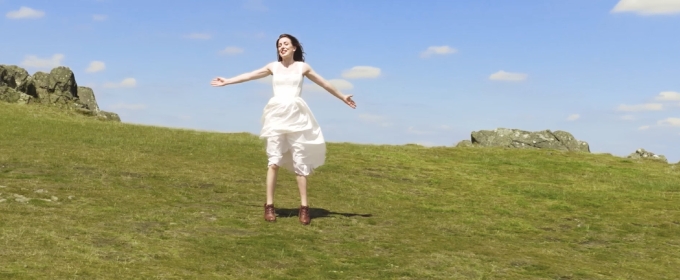 Video: THE SOUND OF MUSIC at Curve Star Molly Lynch Sings 'The Sound of Music'