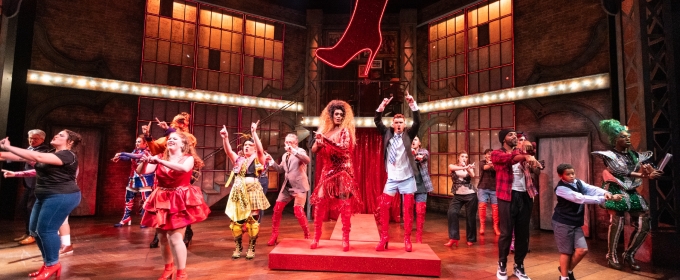 Review: KINKY BOOTS at DE Theatre Co