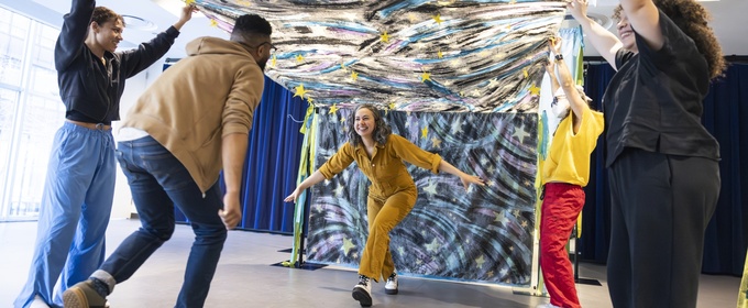 SPLISH SPLASH: A DAY ON THE LAKE Extends Through March 22 at Goodman Theatre