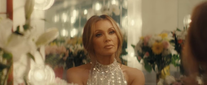 Video: Vanessa Williams Releases Music Video for 'iLike Moonlight'